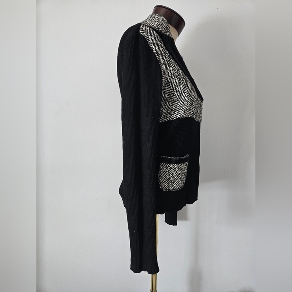 LINEA DOMANI  Black and White Mixed Media Knit Cardigan with Safety Pins. Size S - Picture 5 of 11